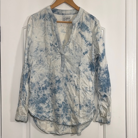Cotton On Sky Blue Tie-Dye V-Neck Blouse Size Small - Picture 1 of 5